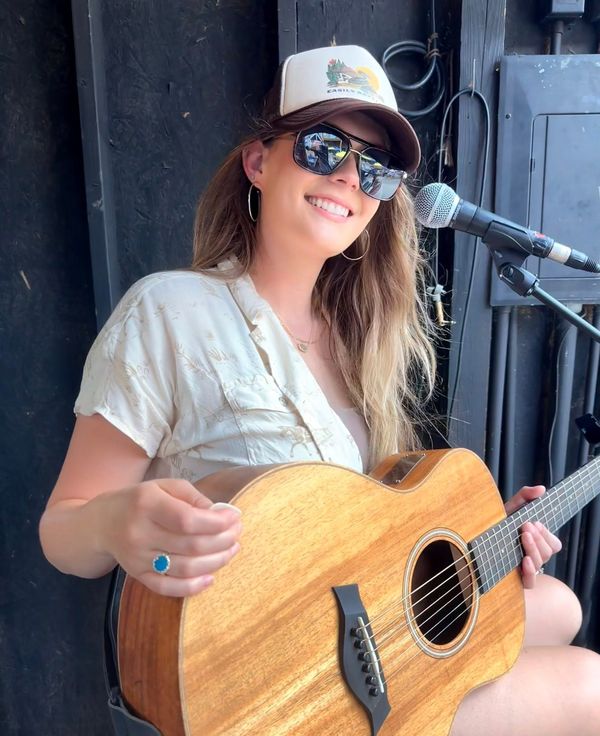 Live Music: Jessi Pugh