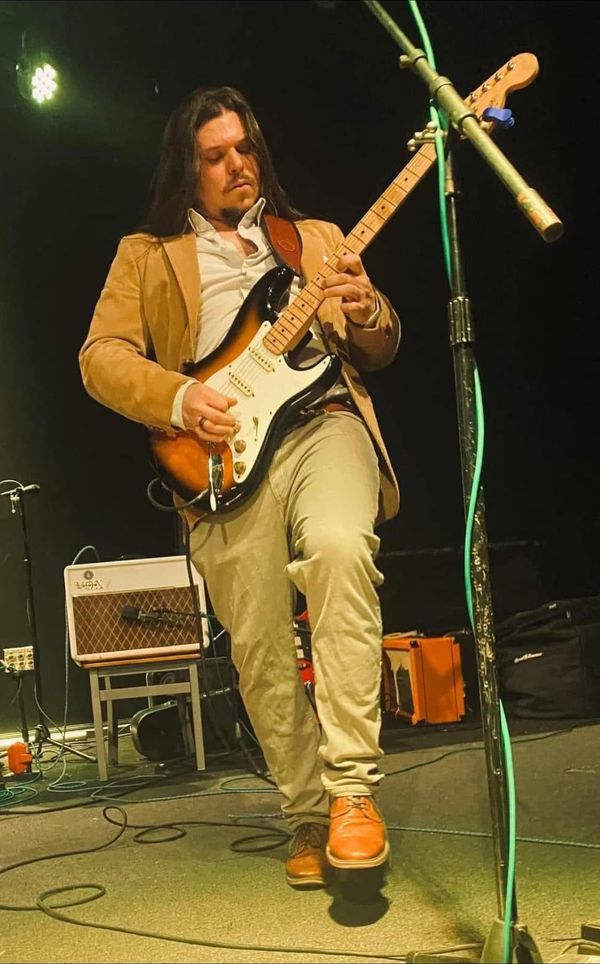 Live Music: Joe Zullo