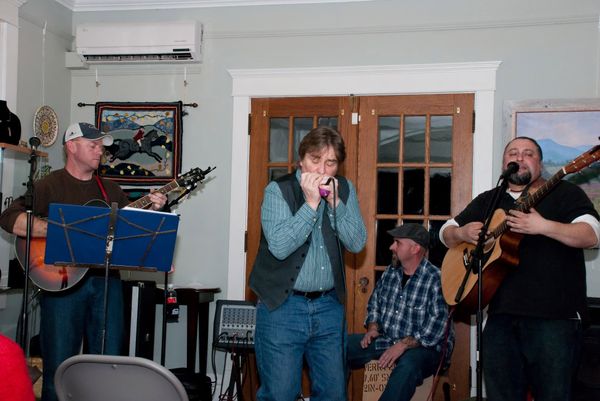 Live Music: The Mash