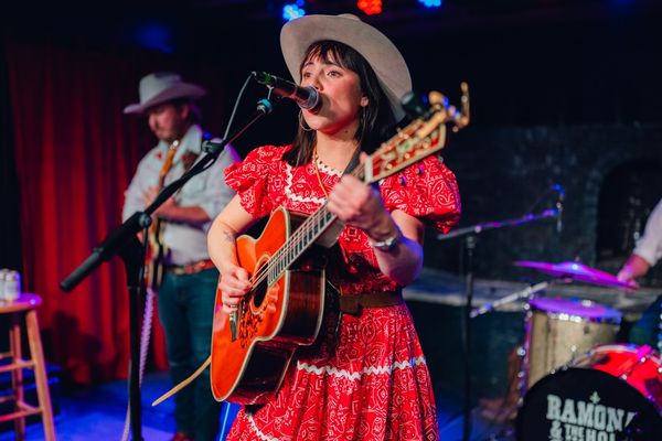 Live Music: Ramona Martinez