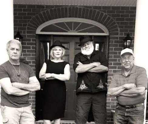 Live Music: Off the Railz!